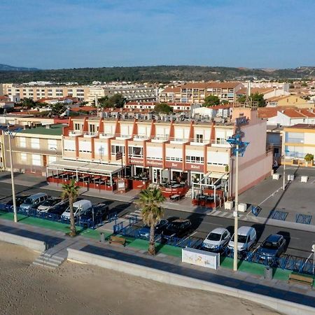 Logis Hotel & Restaurant Mediterranee Port-la-Nouvelle Exteriör bild